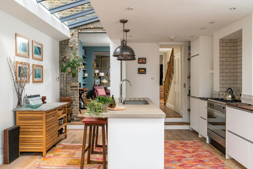 JOIVY Contemporary 2-Bed House W/ Private Garden