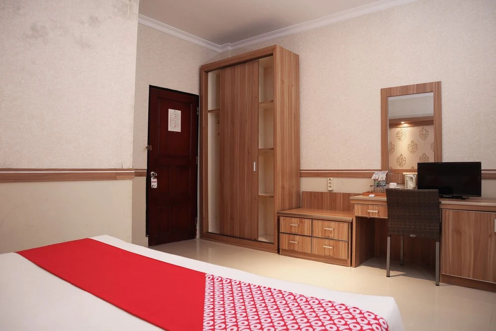 Mona Plaza Hotel