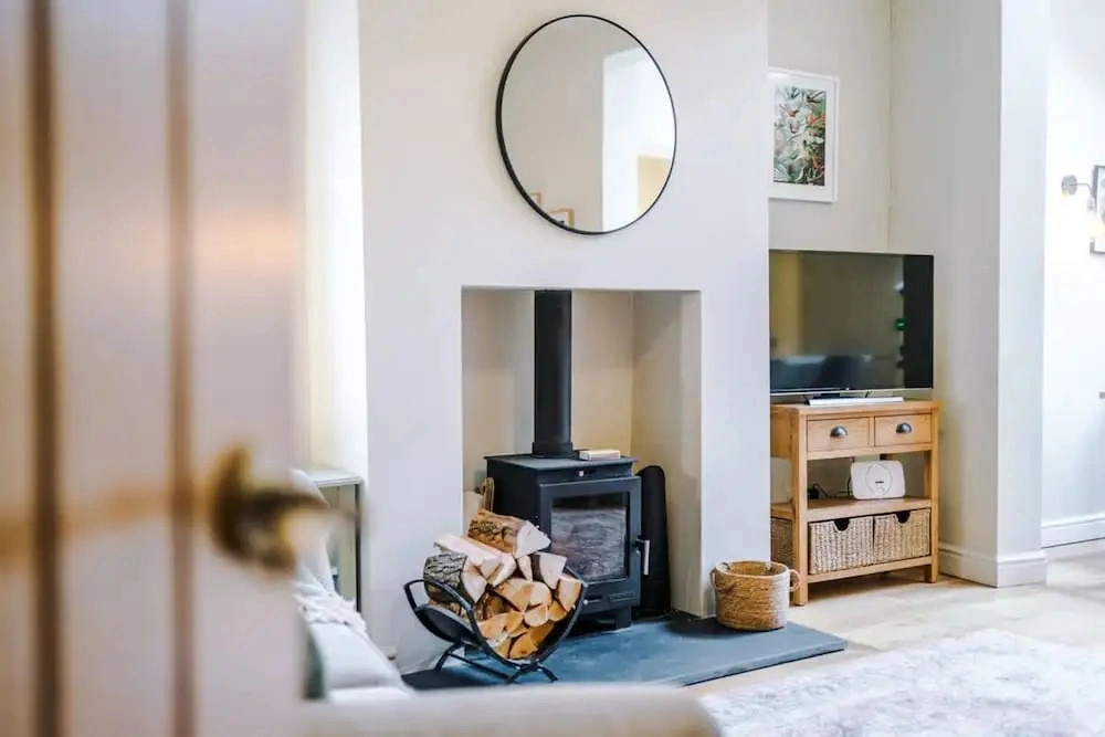 NEW Spacious 2-bed Home Amazing Location