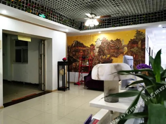 Dacheng Xiaozhan Hotel (Shenzhen Fanshen Metro Station)