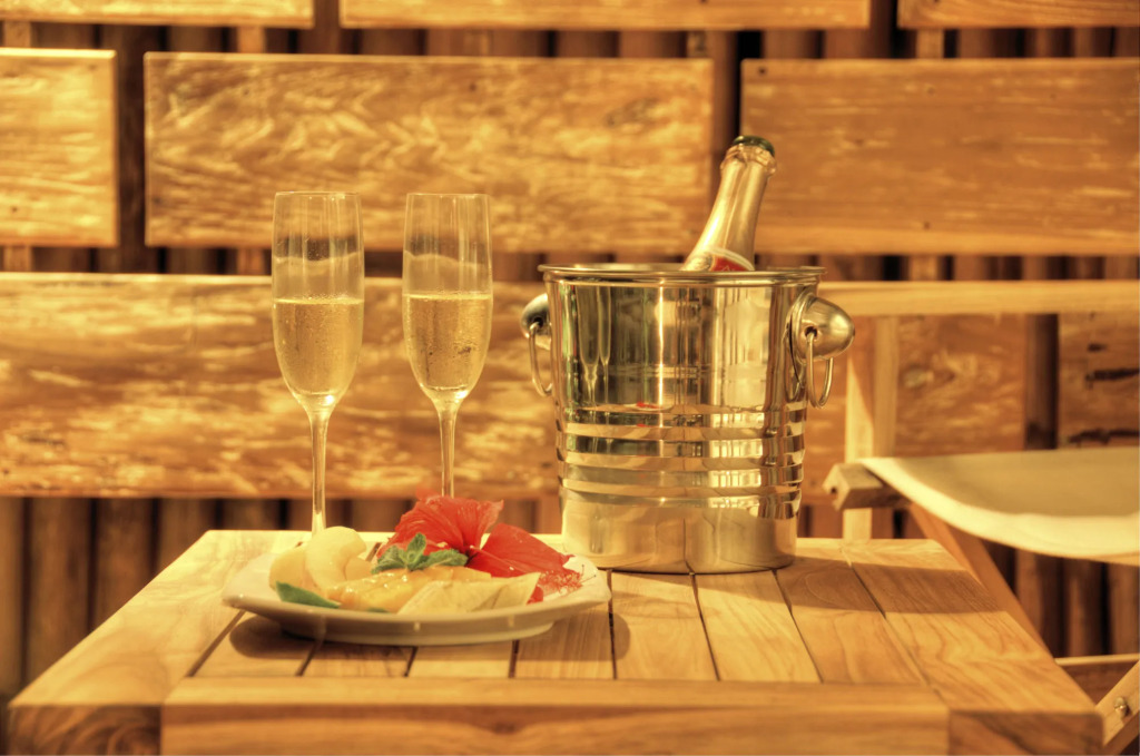Gili Teak Beach Front Resort