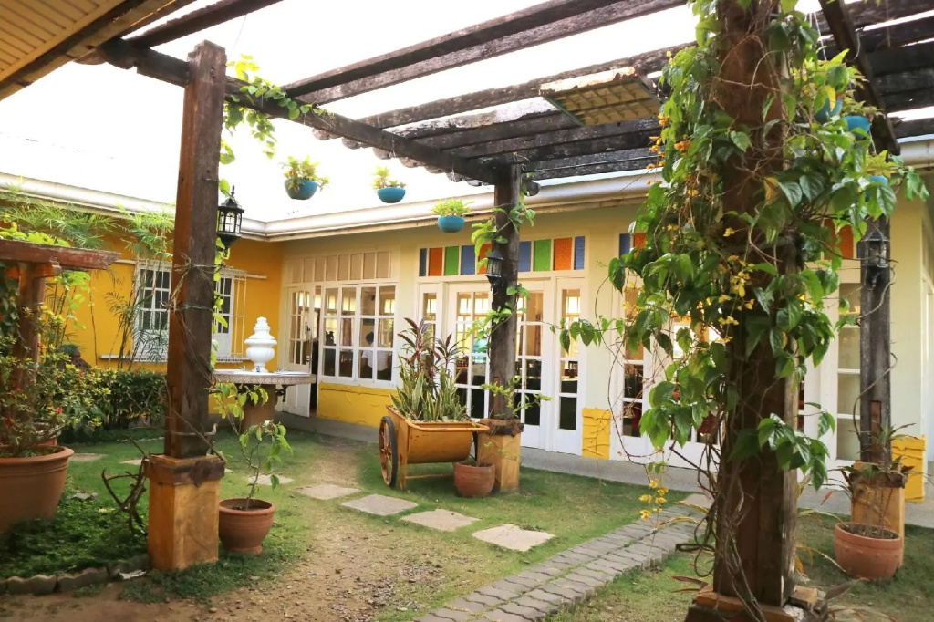 Fiesta Garden Hotel
