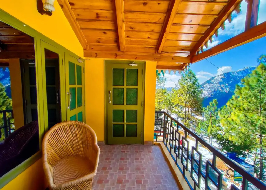 THEHIMALAYANLIVING WHISTLING PINES