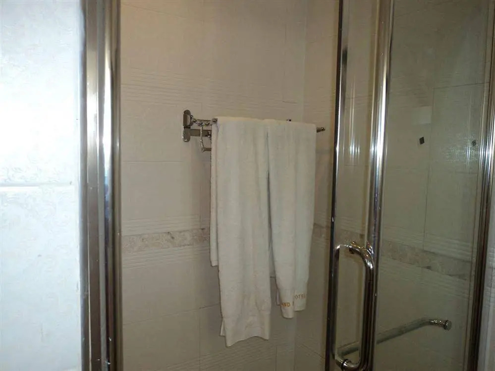 Grand Favor Hotel