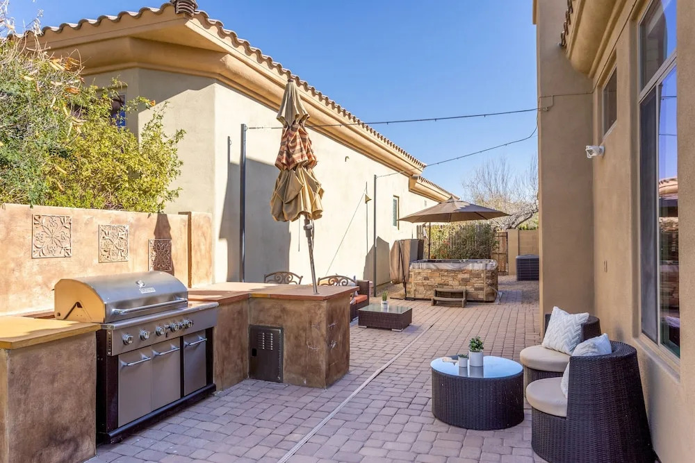New Listing! Luxe 3br Desert Ridge 3 Bedroom Home