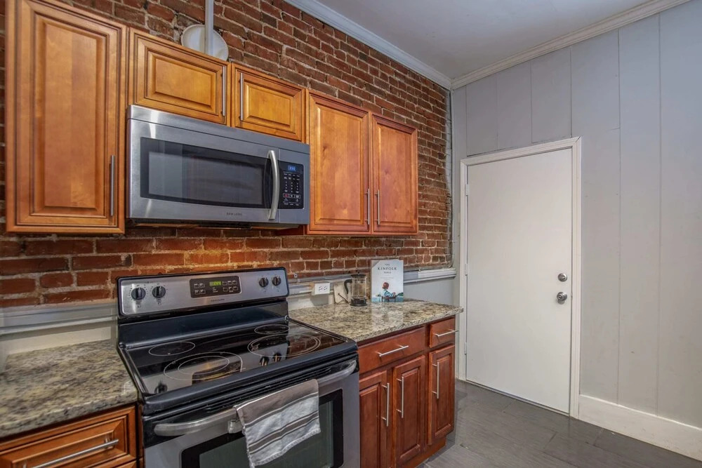 Spacious CWE Apts near BJC by Zencity