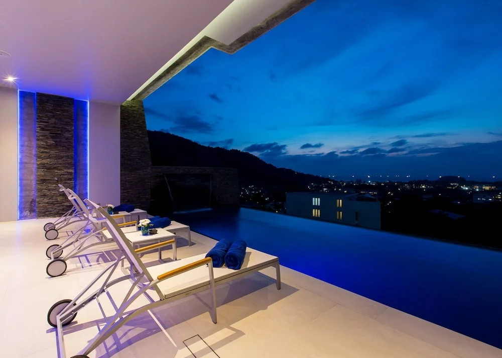 Villa Omari Seaview Pool & Game Room Kata