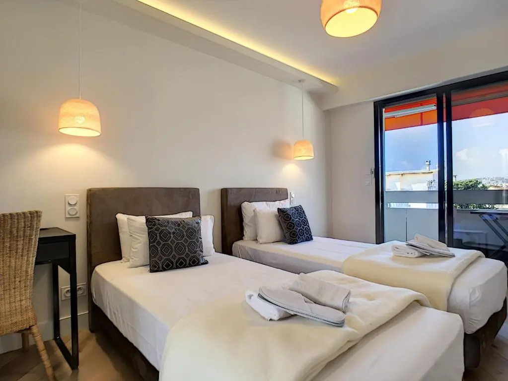 Nestor&Jeeves - SKY LIGHT TERRACE - Hyper center - By sea - Top floor