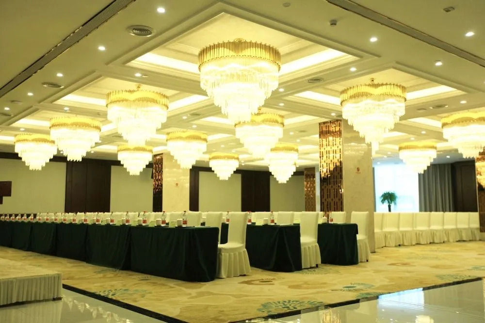 Liangchen Meijing Hotel
