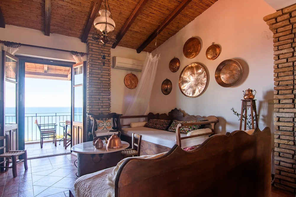 Eros Home, Perfect Location, Panoramic Sea View