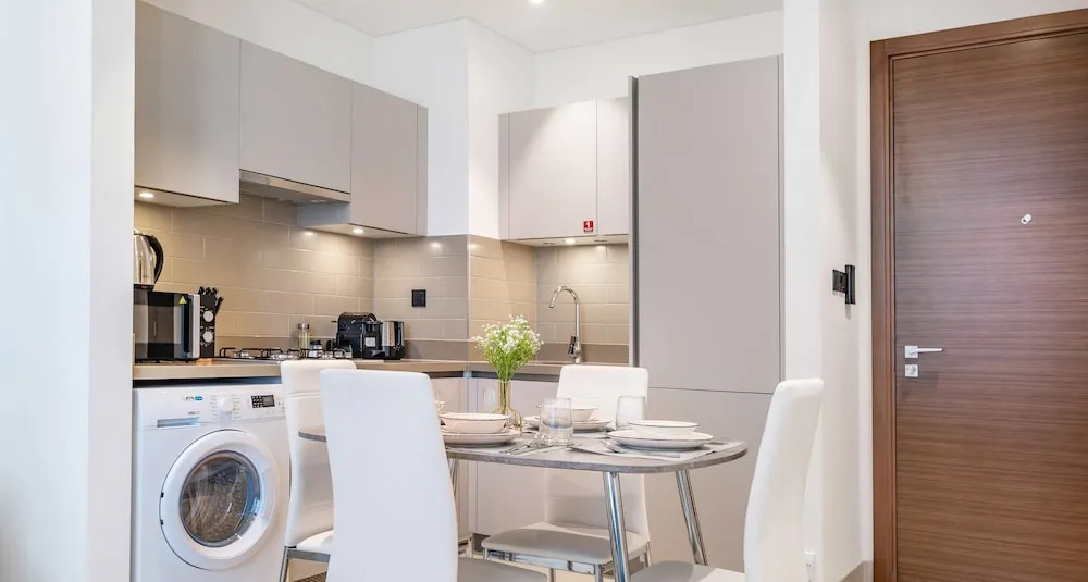 LUX  The Executive Sobha Suite 2