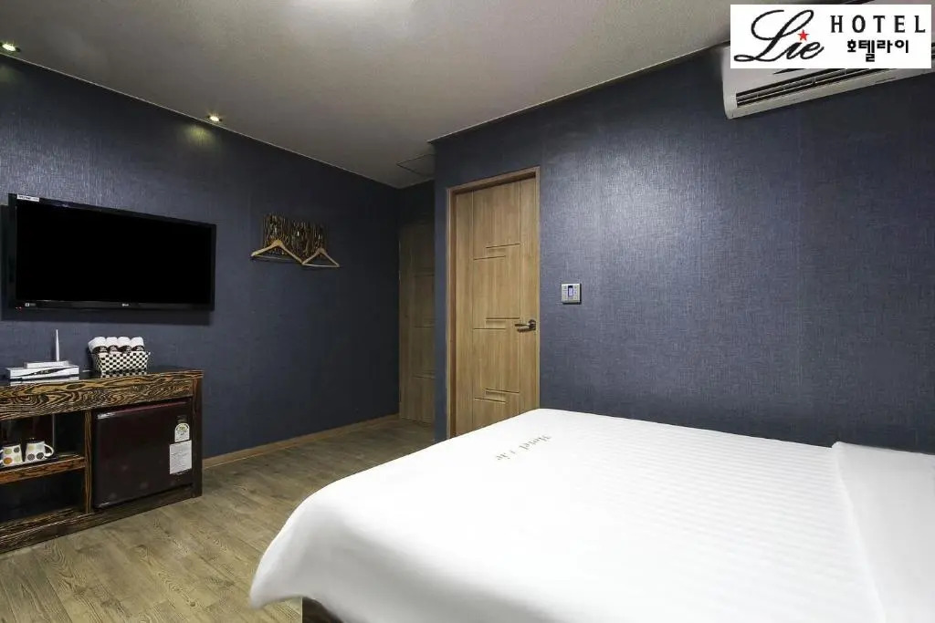 Hotel Lie