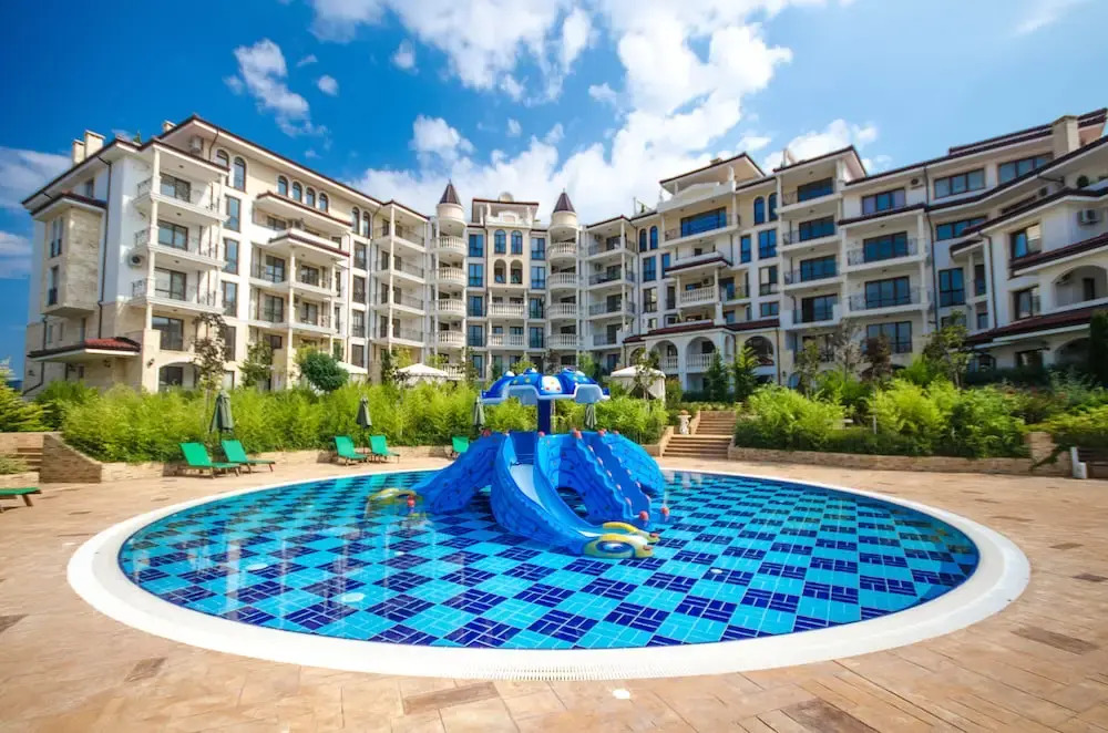 Apartments in Complex Poseidon