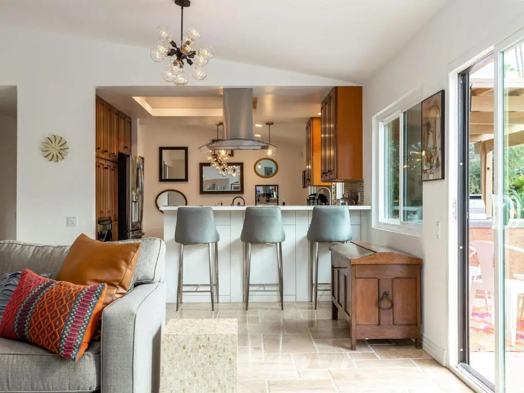 Modern Loma Vista by ACME House Company