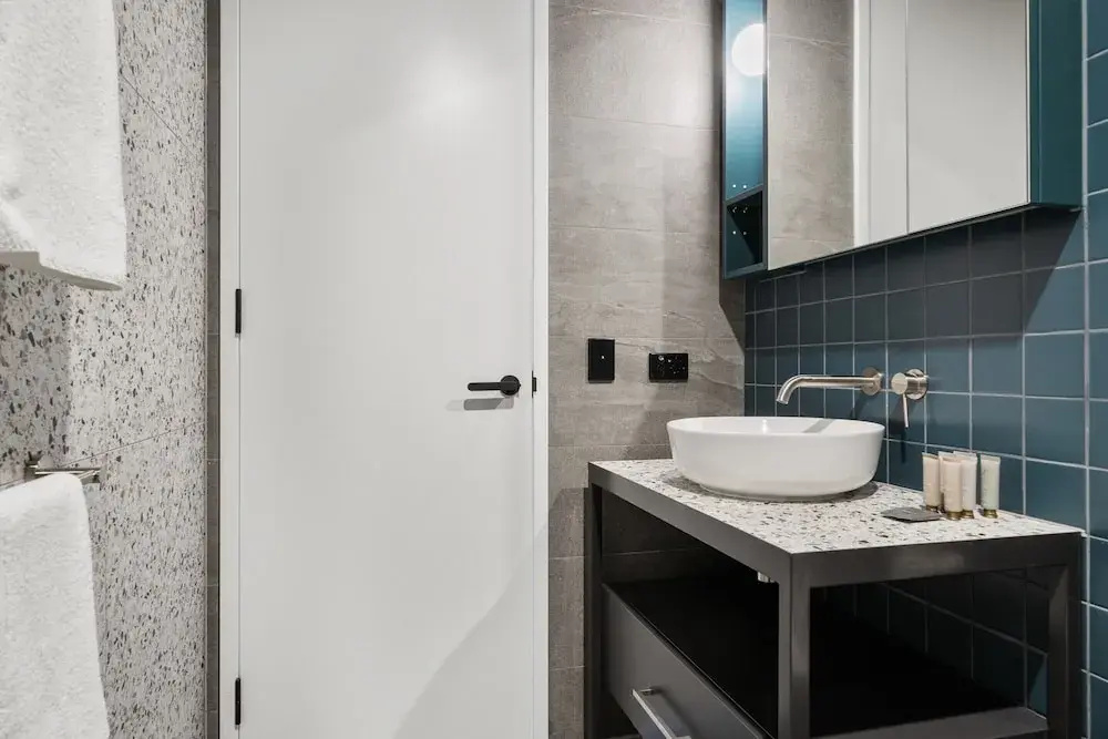 Chic 1-bed Escape in Fremantle With Parking