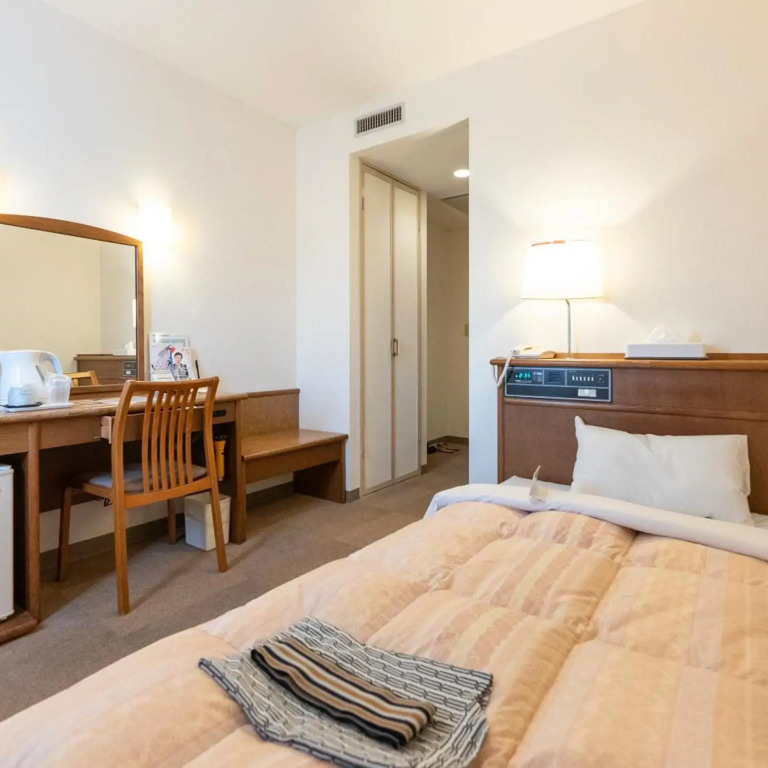 Tendo Central Hotel