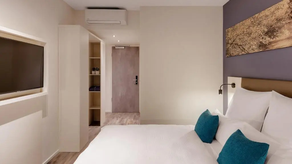 Amper Art Hotel