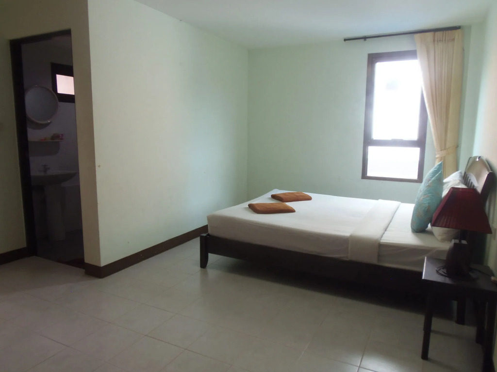 The Orange City Resort