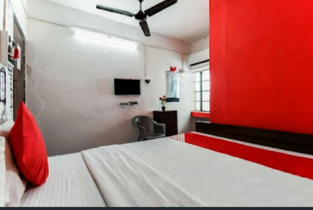 OYO 82904 Flagship Stay Inn