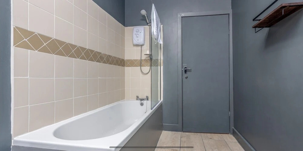 Pine Suite - Studio Apartment - Talbot Road