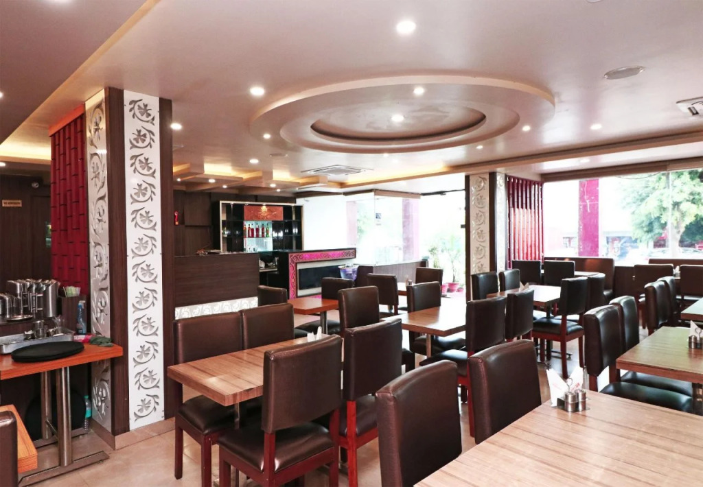 Hotel Sapphire Inn