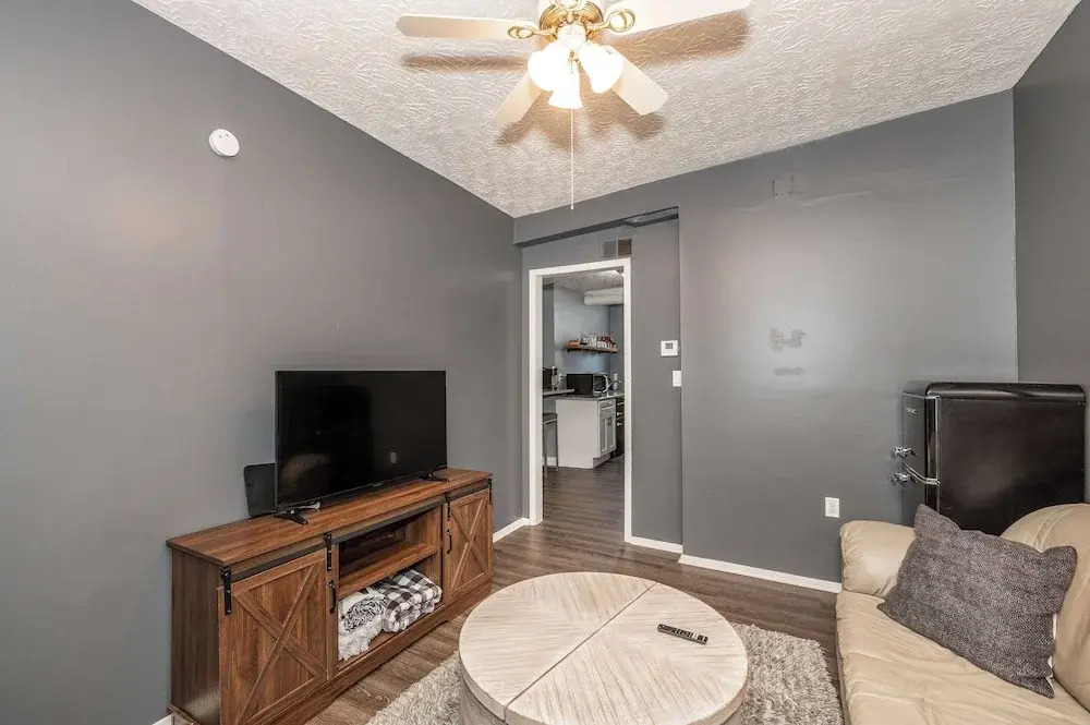 Monmouth Loft 4