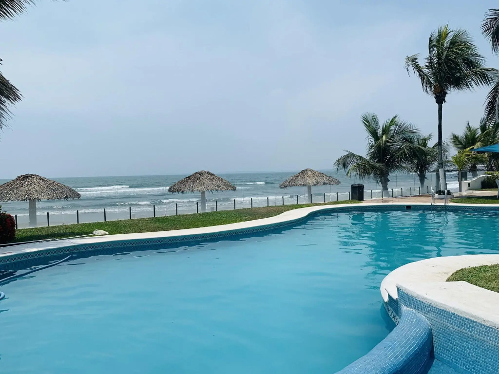 Playa Caracol Hotel & Spa