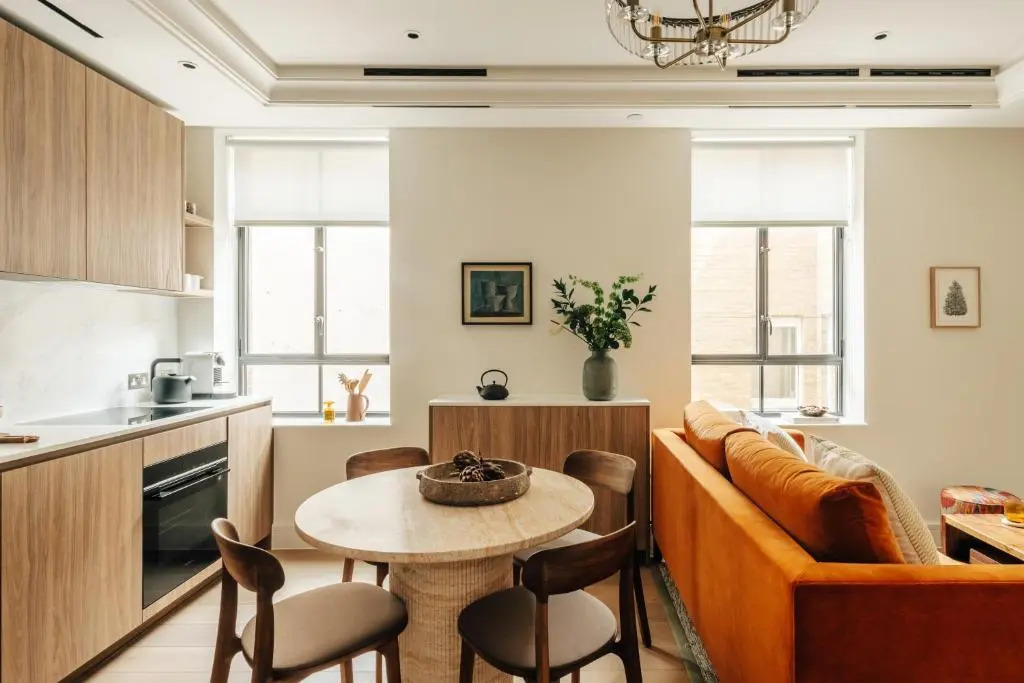 Claridge House by SLO