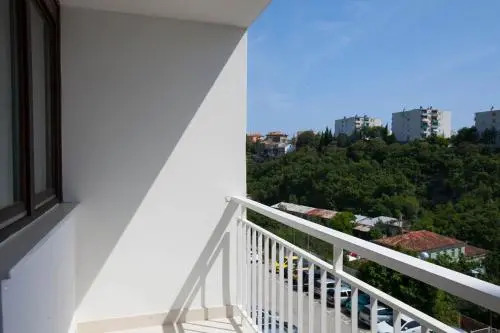 Butterfly Apartment