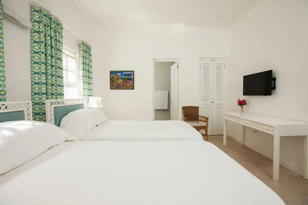Wag Water Villa, Ocho Rios 3BR