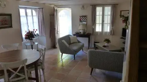 Les Hirondelles