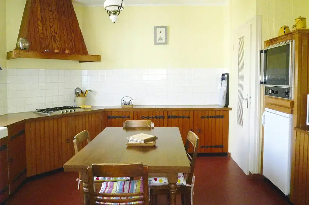 Holiday Home in Camaret Near Sandy Beaches