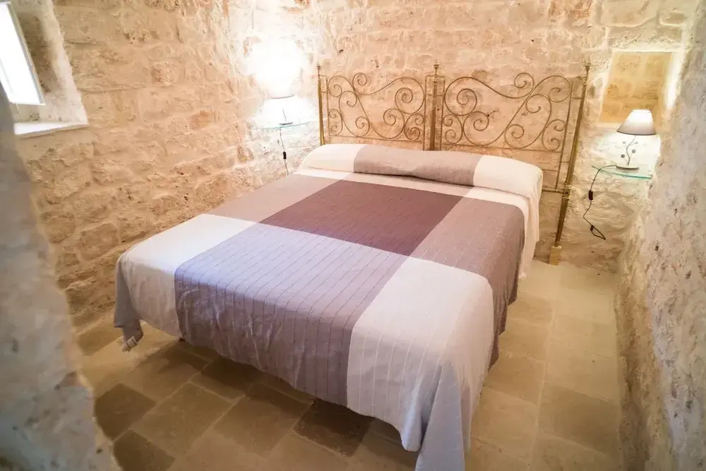 Trullo Bosco Selva Fasano by Typney