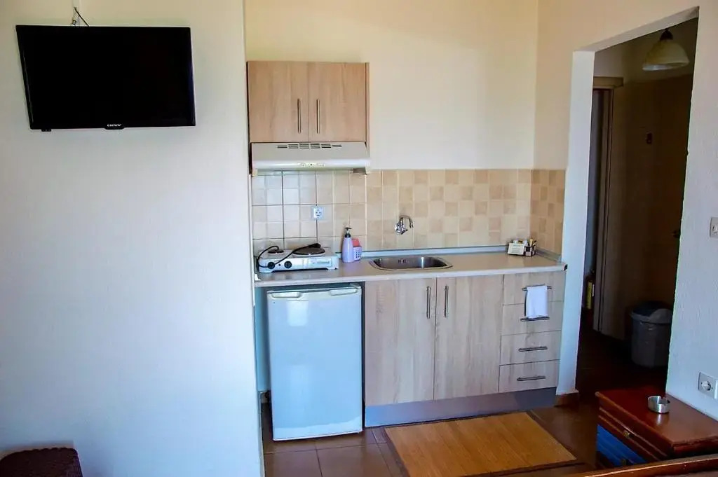 Dimitra House