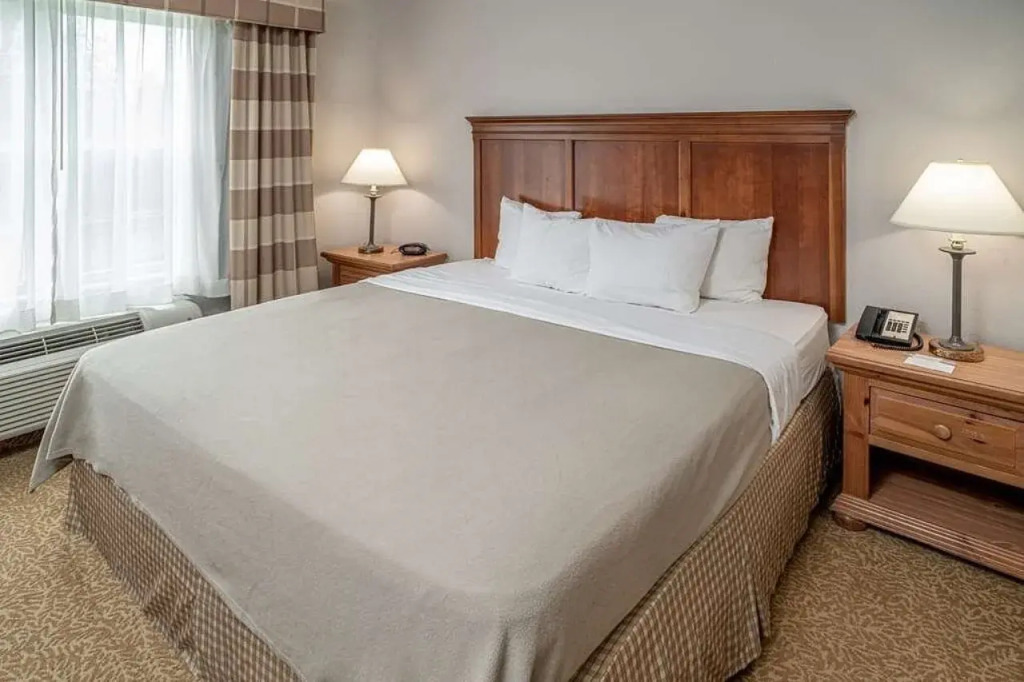 Country Inn & Suites by Radisson, Dunbar - Charleston