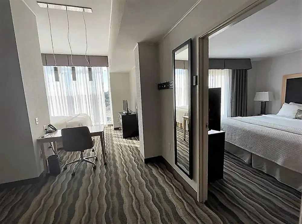 Cambria Suites Avon - Cleveland
