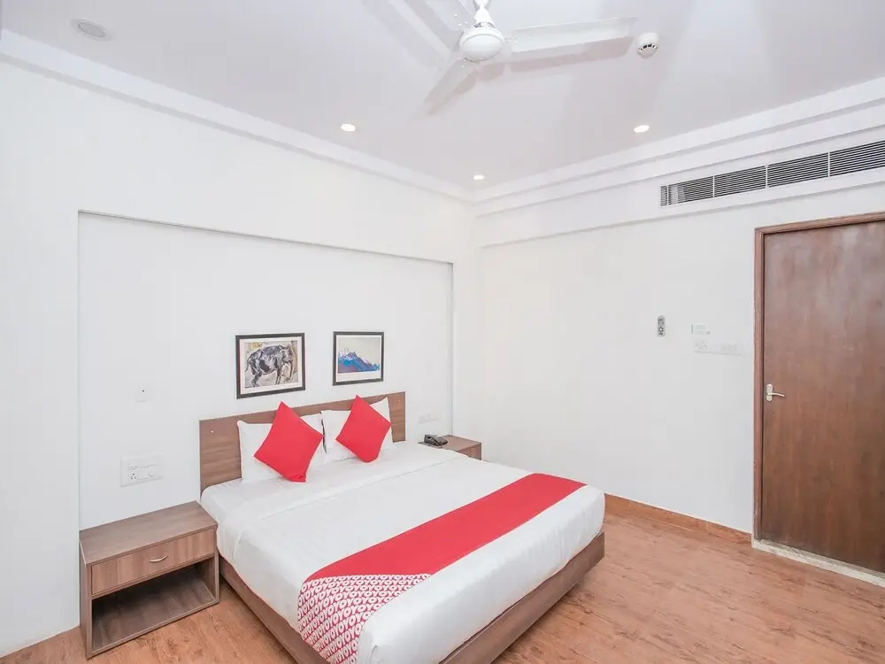 OYO 1350 Hotel Sherwood Suites-2