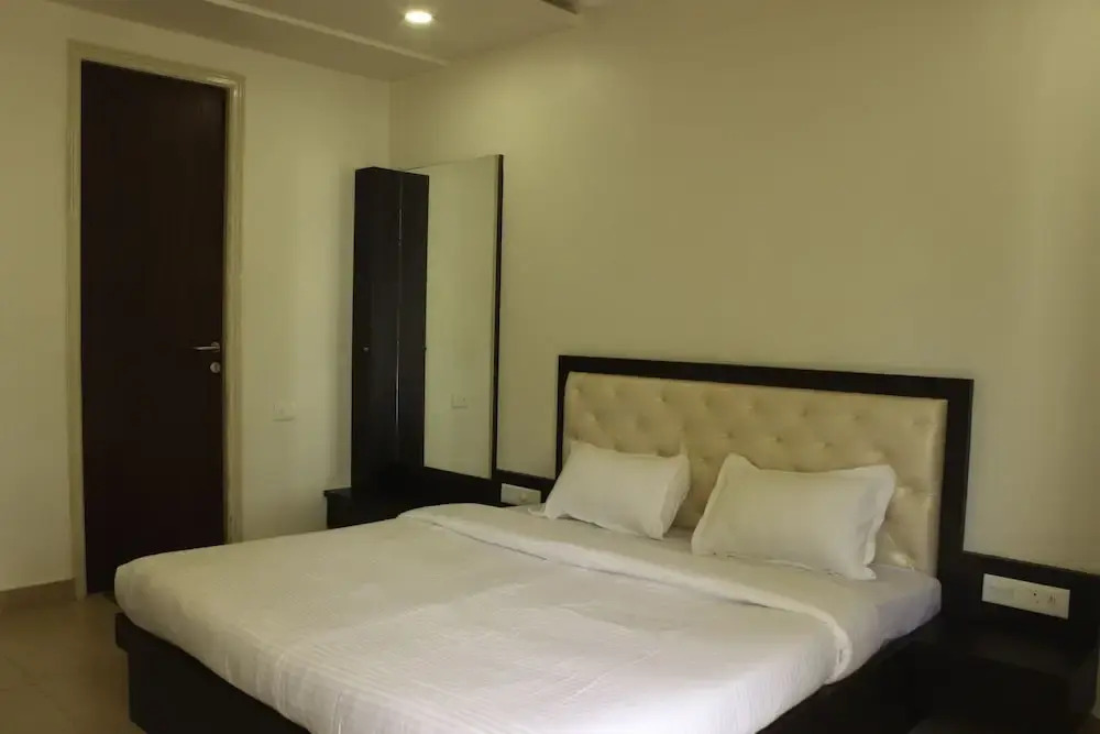 OYO 9714 Home Pool View 1 BHK Siolim