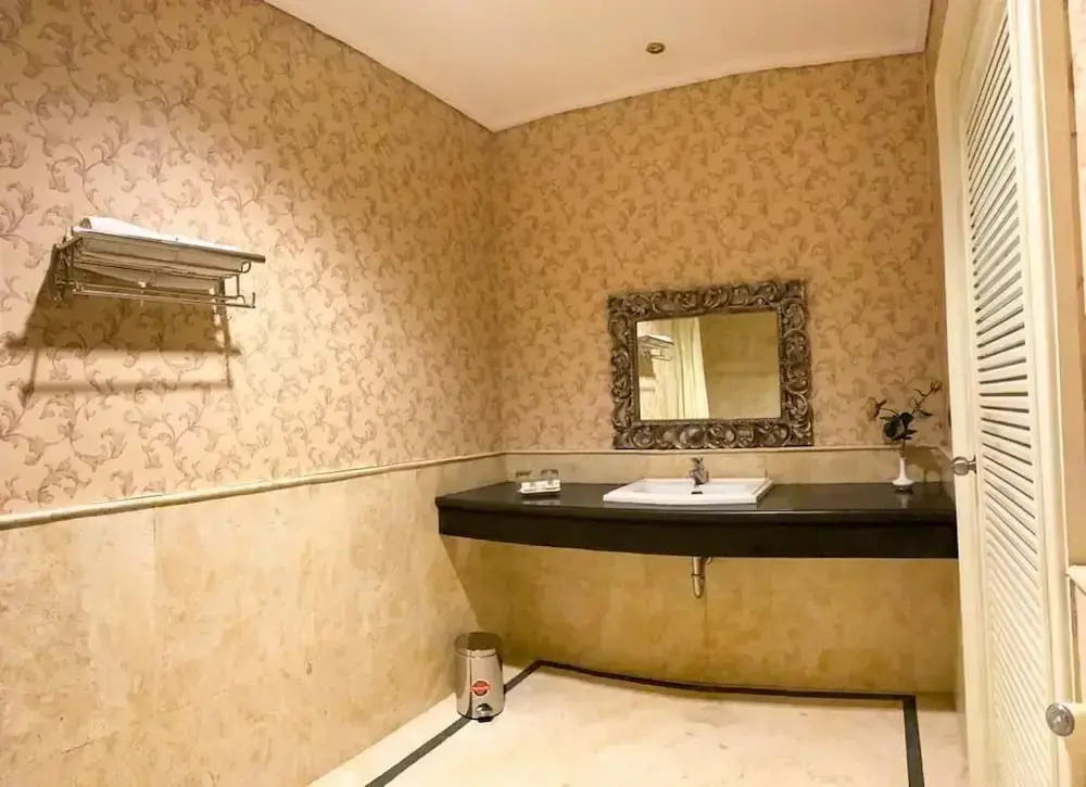 Grand Empire Palace Hotel