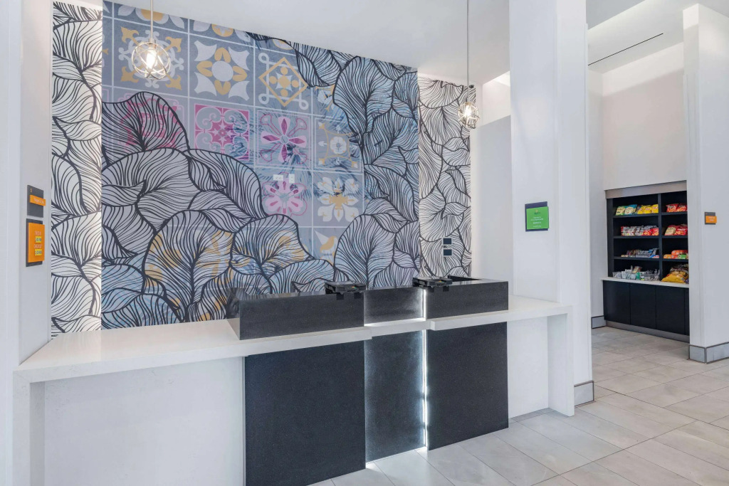 La Quinta by Wyndham Chicago OHare Airport