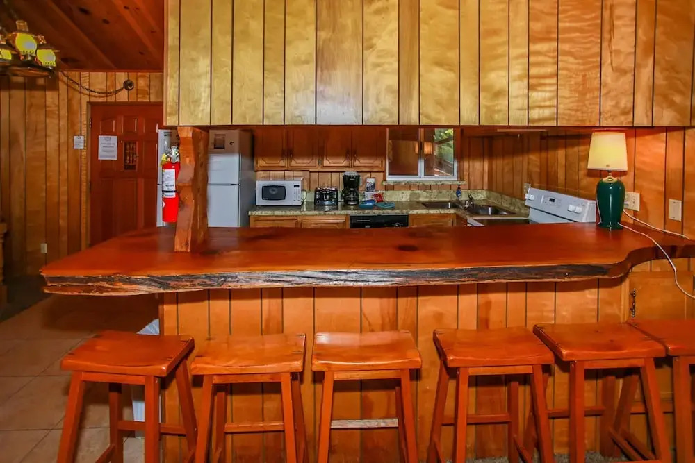 Rustic Vintage Lakefront