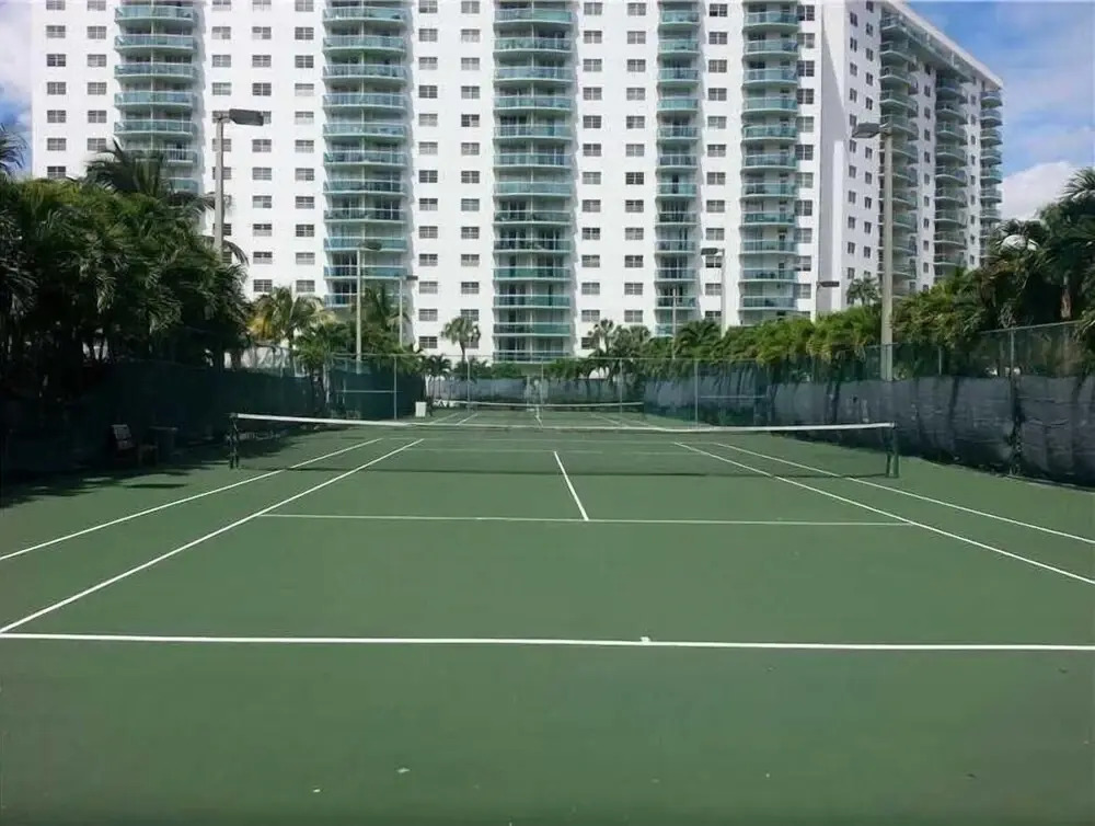 Spectacular 2 Bed 2 Baths Right Across The Beach