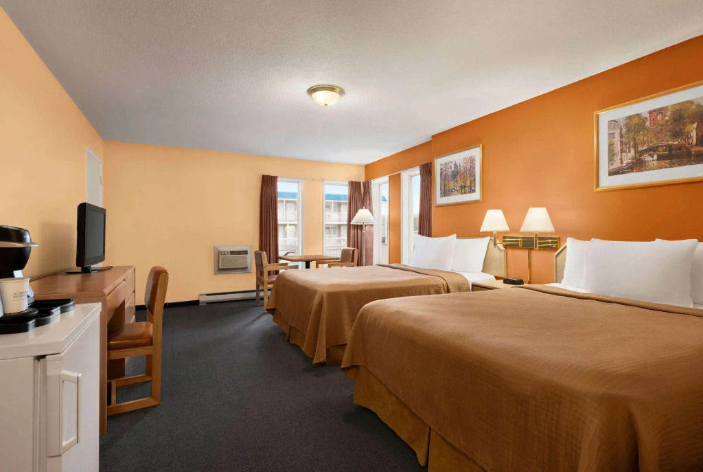 Travelodge by Wyndham Quesnel BC