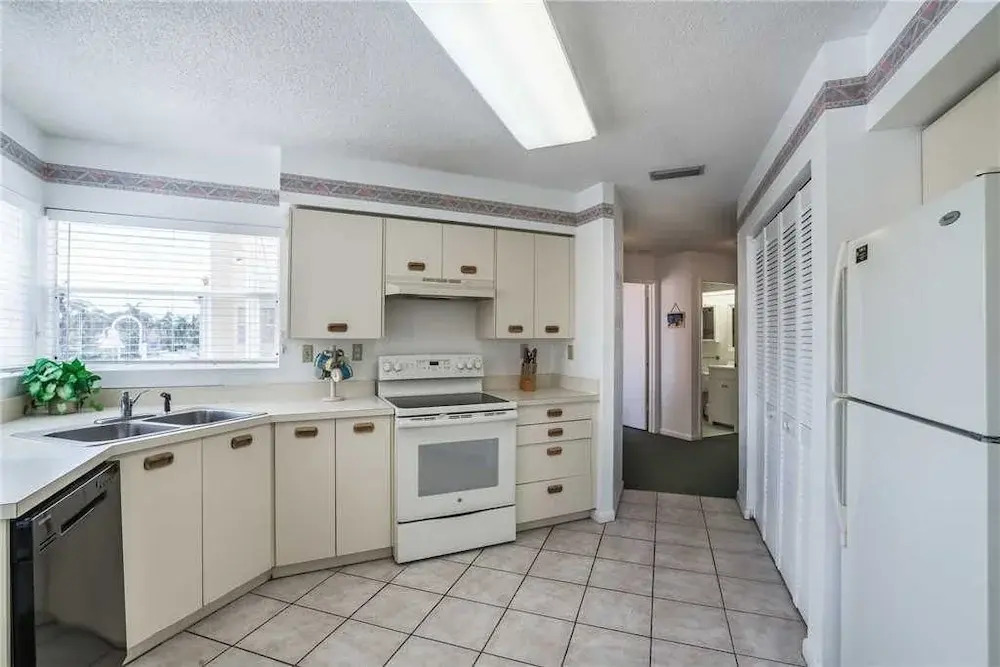 Vista Verde North - Two Bedroom Condo - 5-231