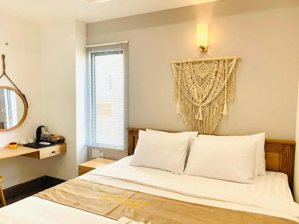 Sunset Hotel & Apartment