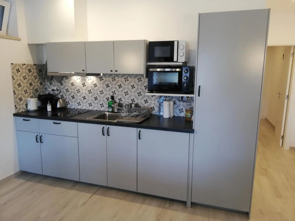 Martins Apartment - Belch1952