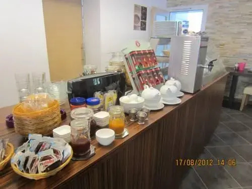 Hotel DAH-Inn