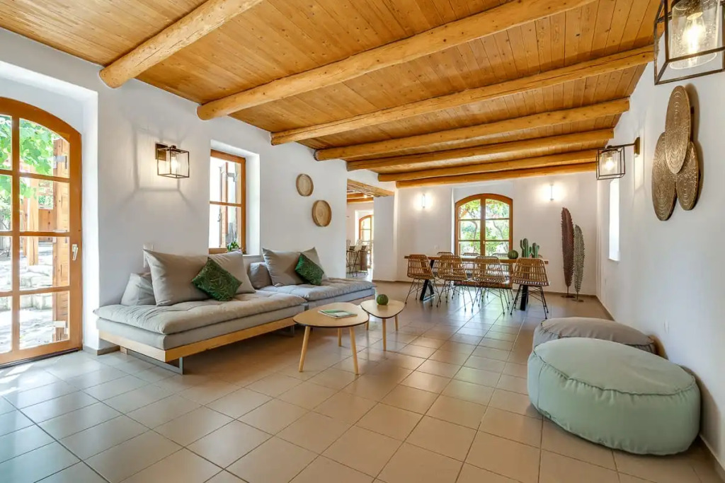 Armonia Retreat
