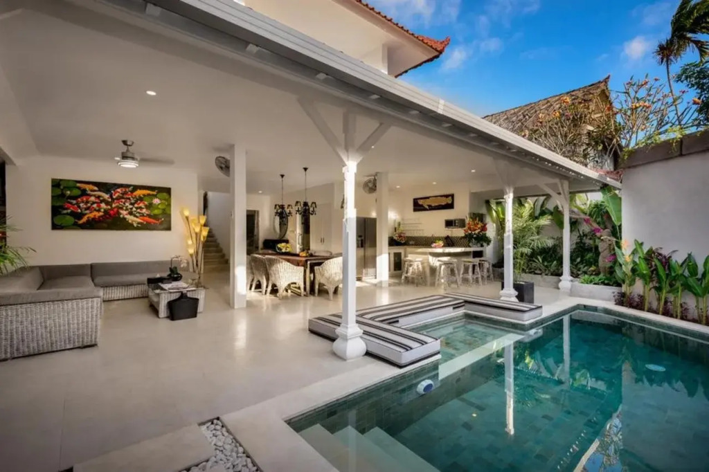 Villa Ozamiz Seminyak