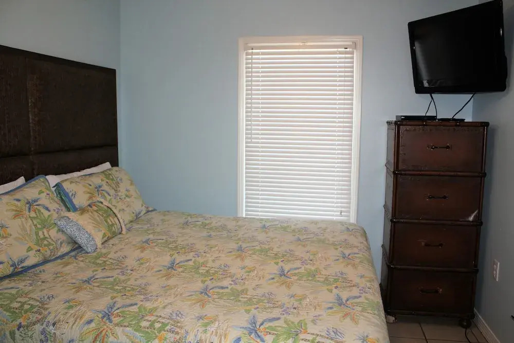 Tidewater 803 - 1 Br Condo